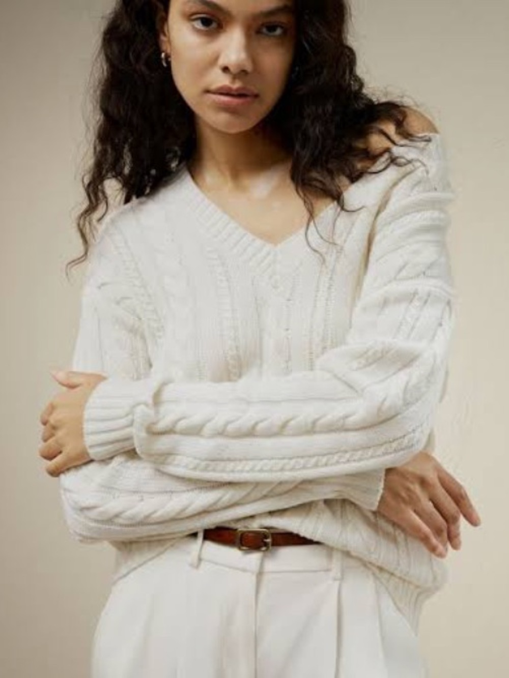 C by Bloomingdale’s Cashmere Cozy V-Neck Cable Knit Sweater in Cream